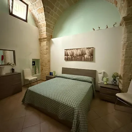 Via Angelo Custode, 38- Apartment