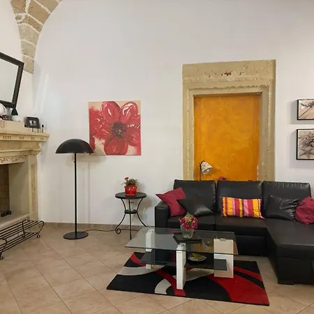 Via Angelo Custode, 38- Apartment *